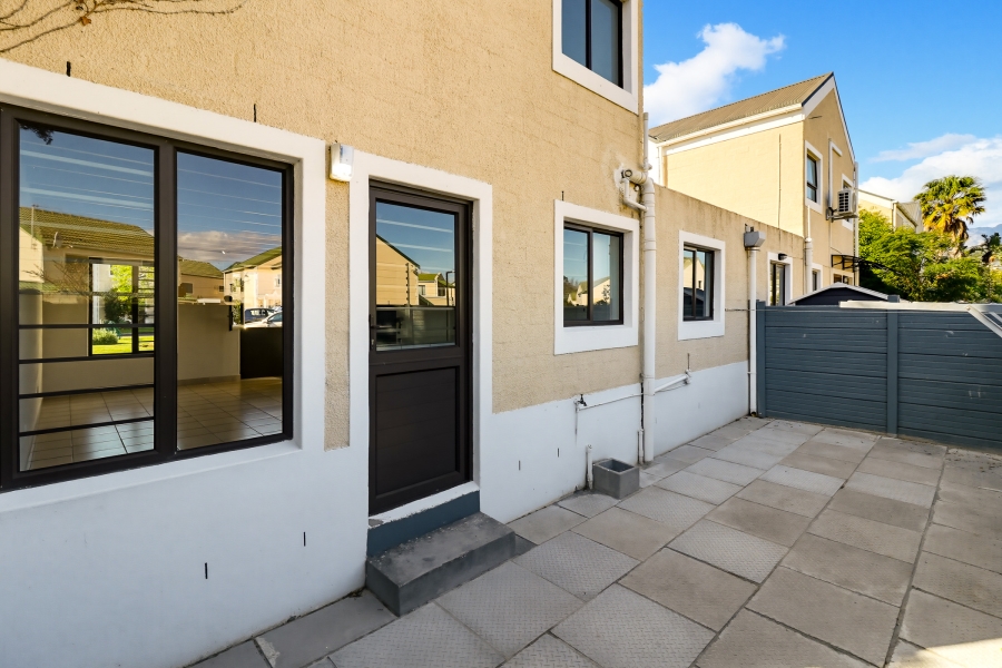 2 Bedroom Property for Sale in Heritage Park Western Cape